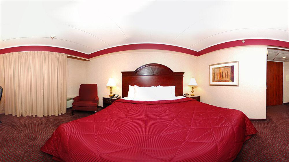 Comfort Inn Airport Manchester Buitenkant foto